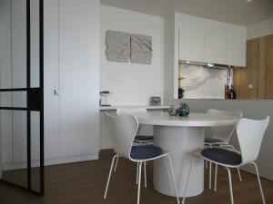 Prachtig appartement met ruim uitzicht én privégarage- In hartje Nieuwpoort