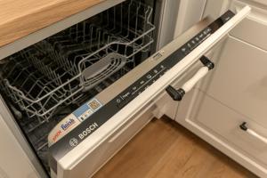 Varna Modern Escape With Private Parking