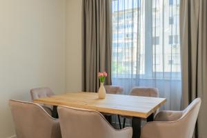 Varna Modern Escape With Private Parking