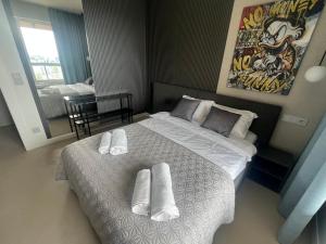 HIGH LEVEL Apartment