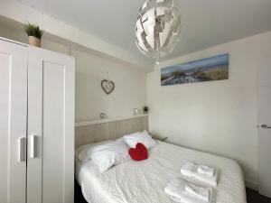 Habitacion con baño privado y mini-cocina privada en casa particular, acceso independiente