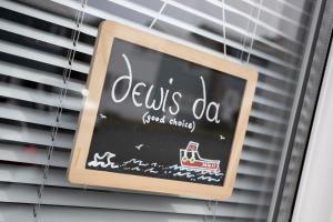 Dewis Da - Short walk from beach parking