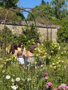 Maisons d'hotes Chambres d'hotes La Massonniere avec grand jardin - ideal familles, groupes et sejour nature - Sarthe : photos des chambres