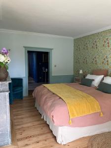 Maisons d'hotes Chambres d'hotes La Massonniere avec grand jardin - ideal familles, groupes et sejour nature - Sarthe : photos des chambres