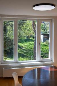 Family Friendly Spacious Two Floor B&B Prague