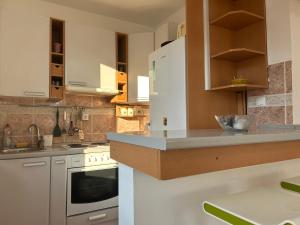 Green square apartment Budva