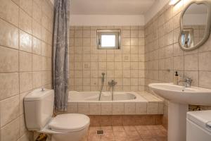 Aptera Verde - Stone Cottages Complex