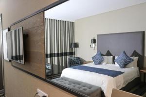 Hotel ROYEL PLAZA Near Delhi Airport Unit by Gross Group