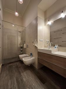 Gellert Square Family Residence - Premium Stay in Buda Sides Cultural Center