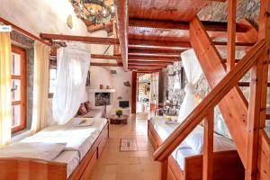 traditional homes of crete