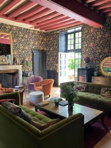 Maisons d'hotes Chambres d'hotes La Massonniere avec grand jardin - ideal familles, groupes et sejour nature - Sarthe : photos des chambres