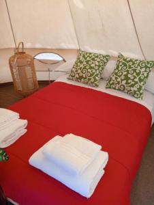 Yurta con uso piscina e vista meravigliosa