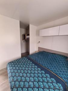 Campings Mobil-home Vue mer Piscine - Camping La Falaise Equihen-Plage - La Coquille d-Opale : photos des chambres