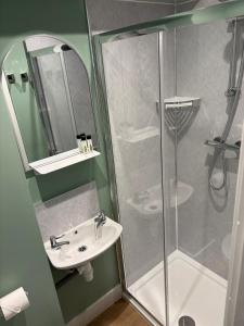 Reservoir Suite - Modern Private Apartment with King Bed