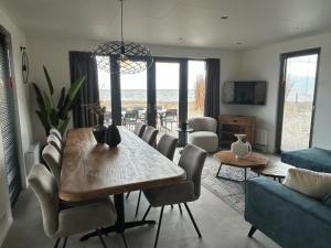 Enkhuizer Strand BeachHouse Strandgut mit Zaun Nr 400