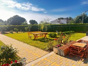 Park Plaza Apartments