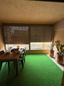 Luxuriöse Wohnung mit Pool und Netflix