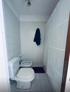 Alquilo departamento de 3 habitaciones para 5 personas