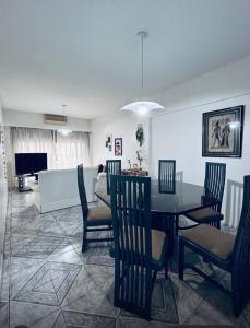 Alquilo departamento de 3 habitaciones para 5 personas