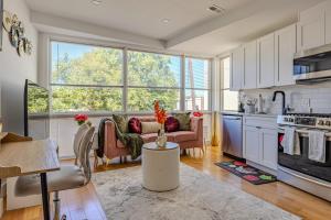 Stylish, Modern & Cozy