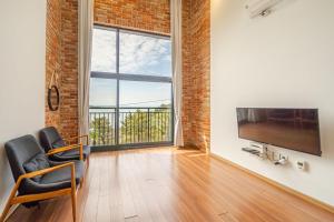 The Seolem Onsuswimmingpool Pension