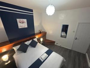 Oldbury House - Bespoke for Contractors