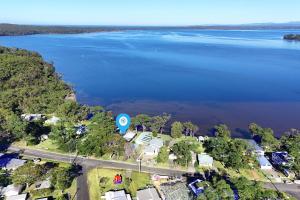 The Waterfront House - Pet Friendly - Absolute Waterfront