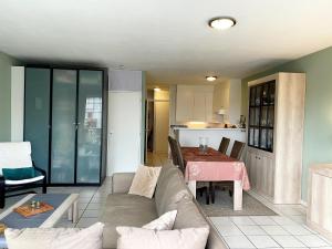 Apartment in Nieuwpoort near the Beach