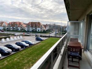 Apartment in Nieuwpoort near the Beach