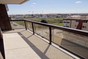 Modern Stay Near Shore