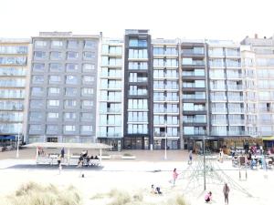 Apartment in Nieuwpoort with Ocean Views