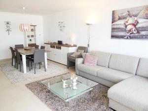 Apartment in Nieuwpoort by the Beach