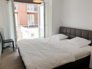 Apartment in Nieuwpoort by the Beach