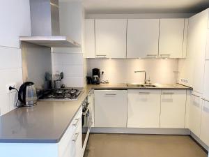 Apartment in Nieuwpoort near Sandy Beaches