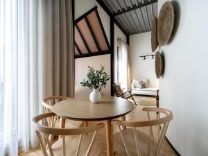 Cozy Coastal Apartment with Terrace