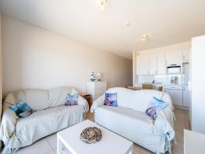 Studio Apartment with Sea Views in Gadeynehelling