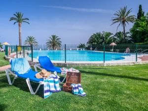 Apartment by the Bajondillo Beach