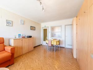 Studio in Zeedijk with Stunning Sea Views