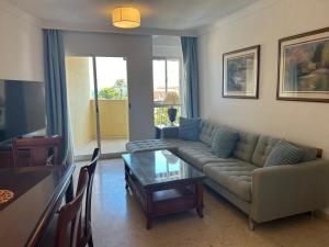Apartment in Benalmádena with Sea Views