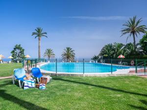 Coastal Comfort for Four in Torremolinos