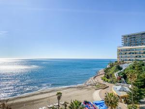 Apartment in Torremolinos near Bajondillo Beach