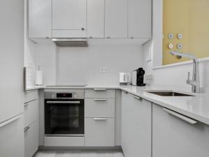 Apartment in Torremolinos near Beaches