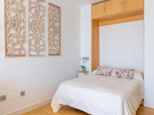 Studio on Bajondillo Beach with Sea Views