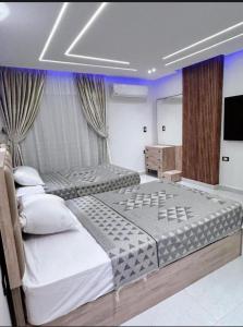 Comfy 2 bedrooms apartment in Cairo Sheraton, Airport