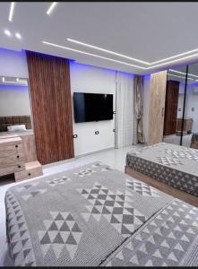 Comfy 2 bedrooms apartment in Cairo Sheraton, Airport