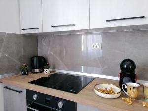 Apartment Ivica - Three Bedroom Apartment with Terrace