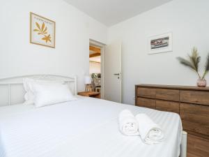 Apartment Bella Vista - Two Bedroom Apartment with Sea View