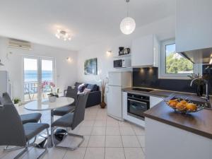 Apartments Tafra - One Bedroom Apartment