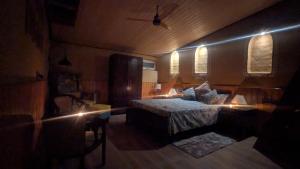 Quaint village farm stay