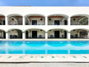 Ajijic Retreat Studio with Outdoor Salt Water Pool - 3hvězdičkové hotely ve městě Ajijic